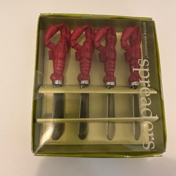 Crab dip bowl and crab handle spreaders(Boston Warehouse) - Picture 2 of 8